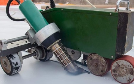 Roofing seam welding machine